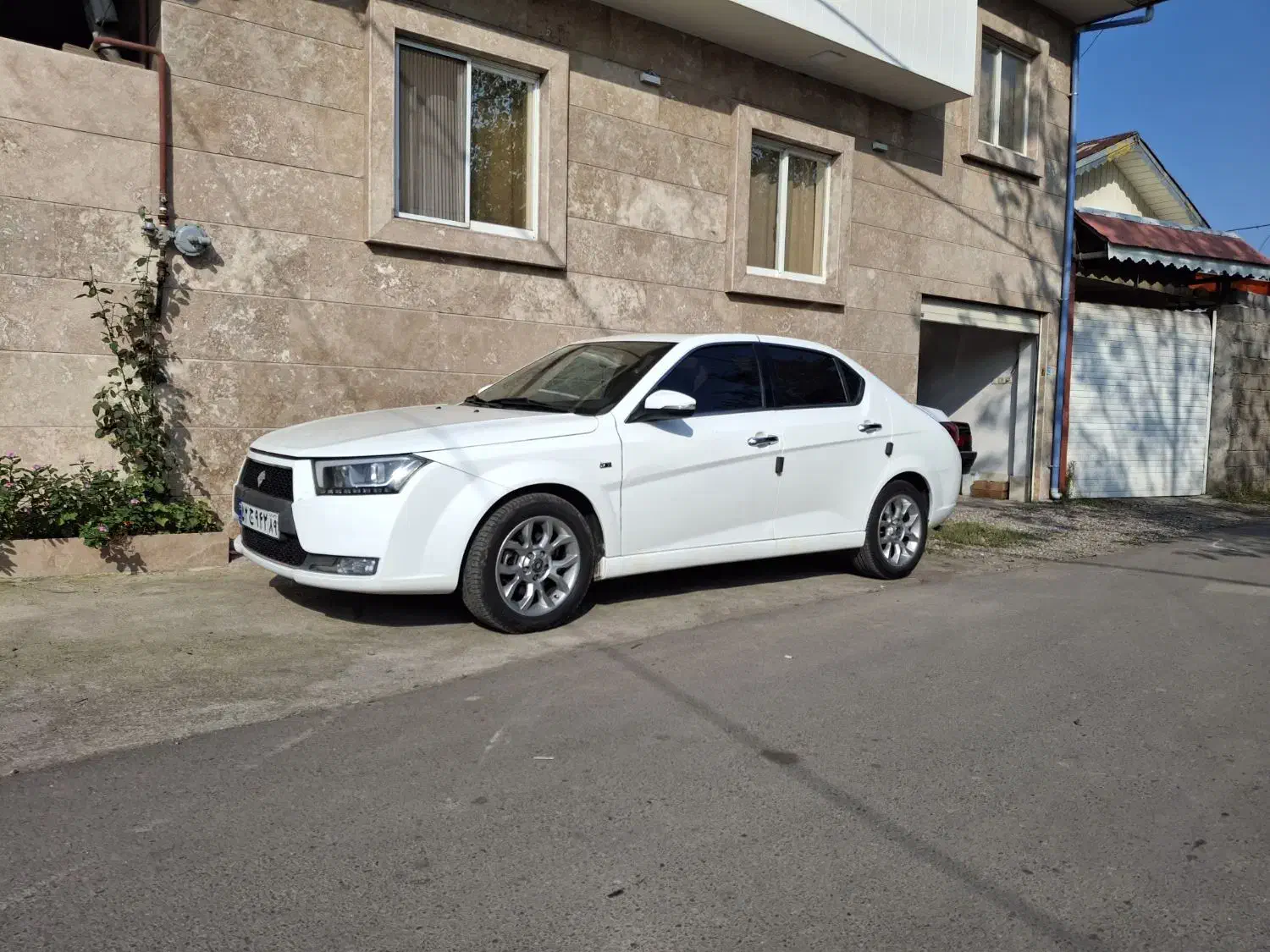 دنا پلاس اتومات توربو ۱۴۰۱|خودرو سواری و وانت|رشت, کوی امام رضا|دیوار