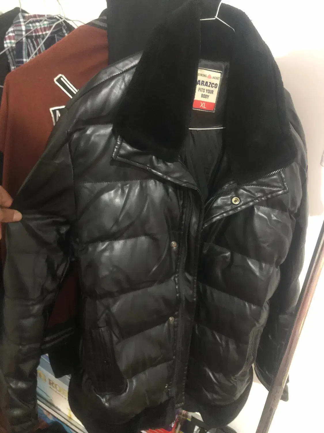 کاپشن چرم|لباس|مشگین شهر, |دیوار