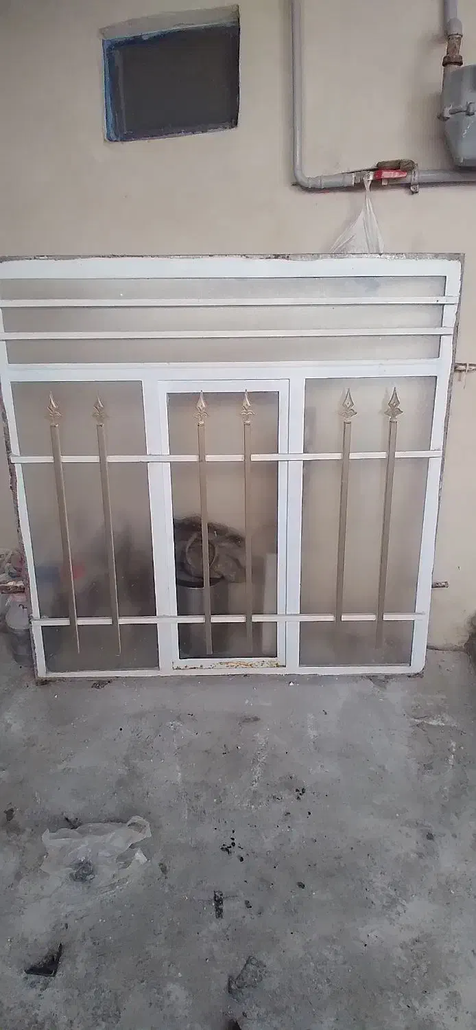 پنجره در ابعاد ۱و نیم در ۱و نیم با شیشه سالم و نو|مصالح و تجهیزات ساختمان|قوچان, |دیوار