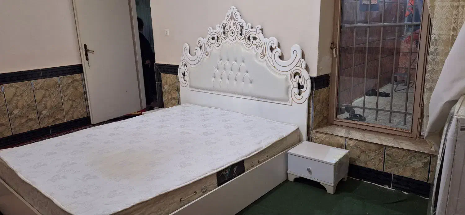 سرویس خواب دو نفره|تخت و سرویس خواب|بروجرد, |دیوار