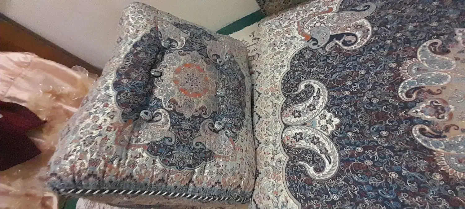 شاه نشینی|پشتی|تهران, هفت چنار|دیوار