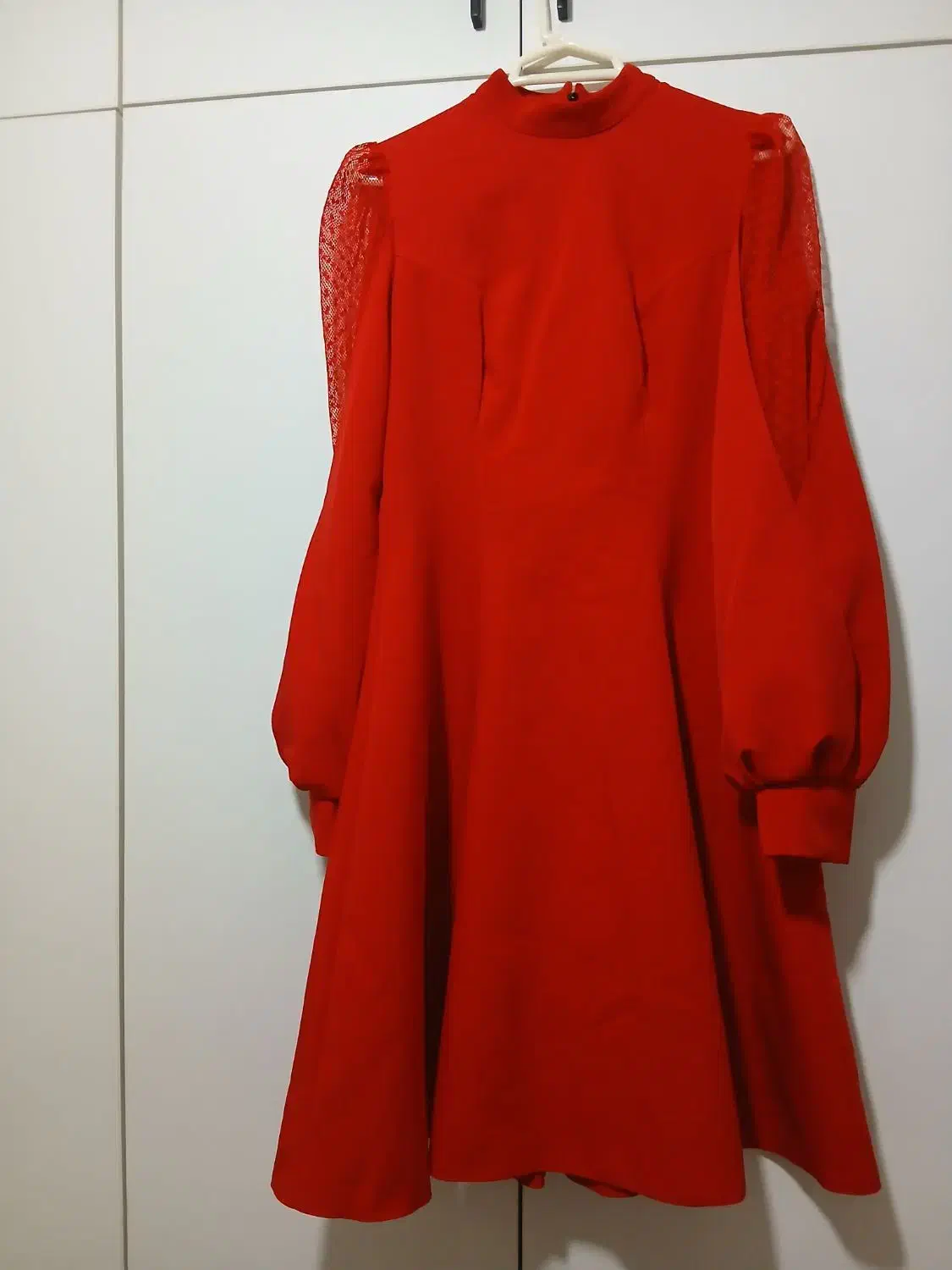 لباس یلدایی|لباس|رزن, |دیوار