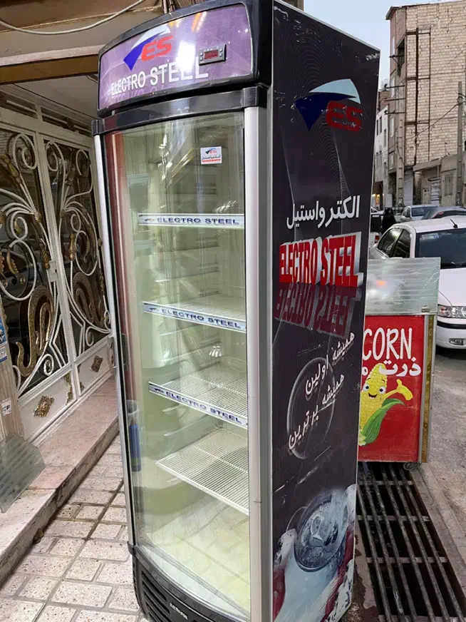 خریداروفروش یخچال ایستاده صنعتی فریزرپرده هوا|فروشگاه و مغازه|کرج, چهارصد دستگاه|دیوار