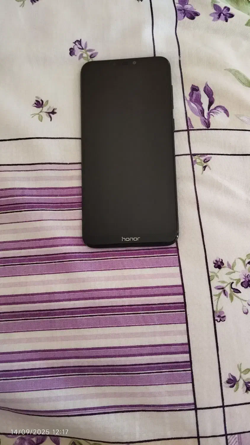 آنر 8C با حافظهٔ ۳۲ گیگابایت|موبایل|نهاوند, |دیوار