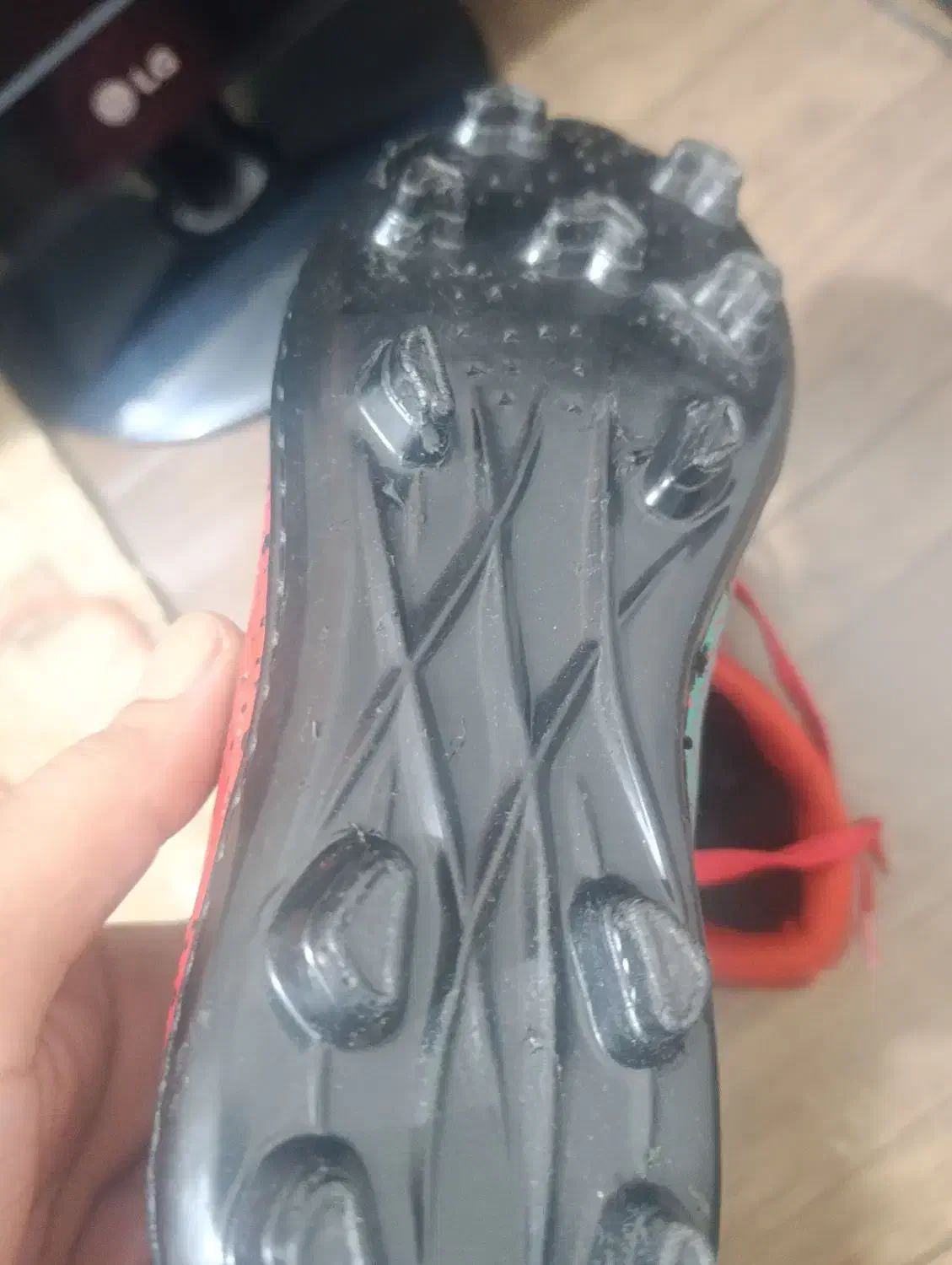 کفش ورزشی سایز ۳۶ زیر قیمت|کفش و لباس بچه|بندر کنگان, |دیوار