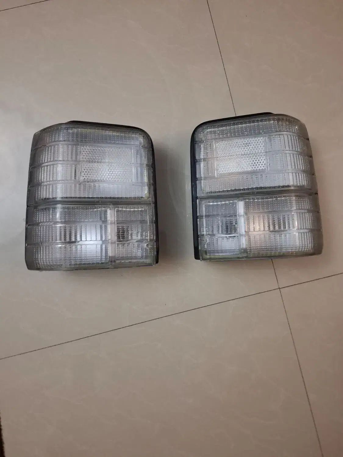 یک جفت چراغ خطر عقب پراید هاچبک طرح سفید|قطعات یدکی و لوازم جانبی|تهران, سازمان برنامه جنوبی|دیوار