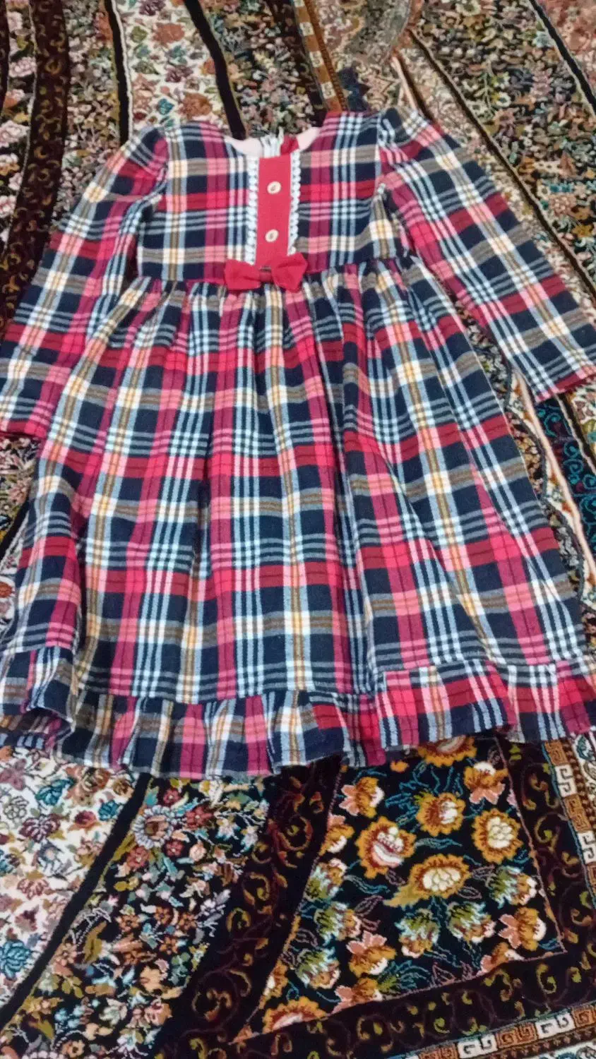 لباس یلدایی دخترانه وتعدادی لباس درحدنو|کفش و لباس بچه|نظرآباد, رسالت|دیوار