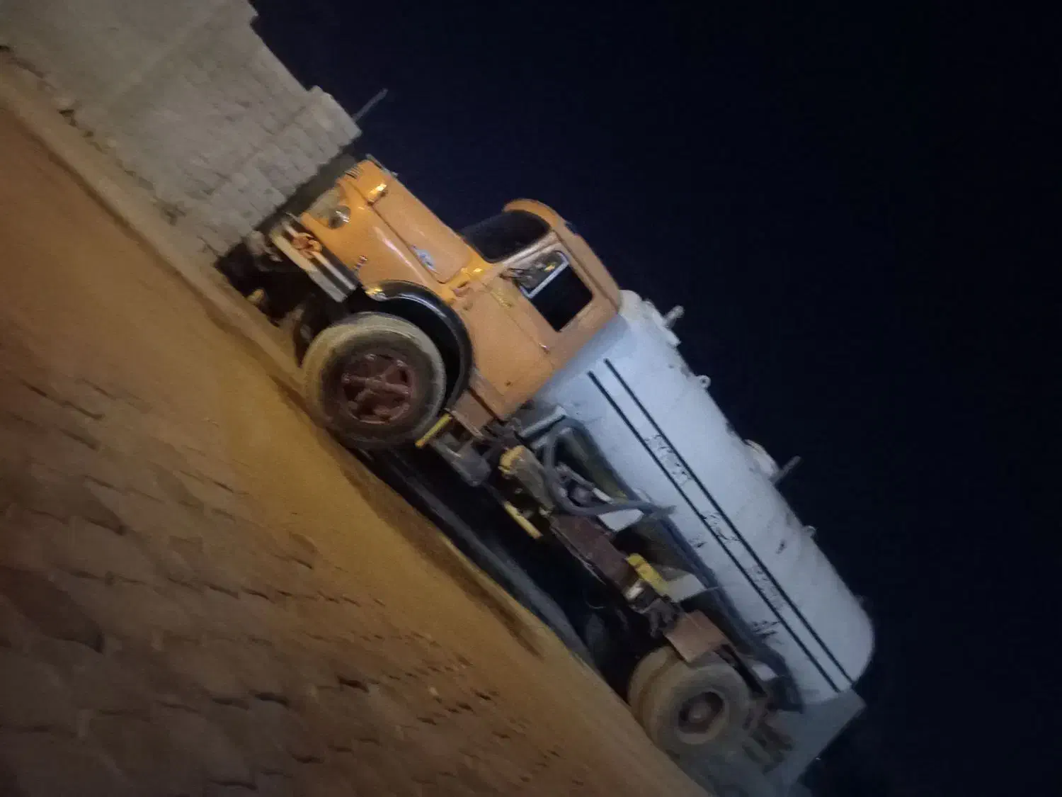 تخلیه چاه فاضلاب|خدمات پیشه و مهارت|قشم, |دیوار