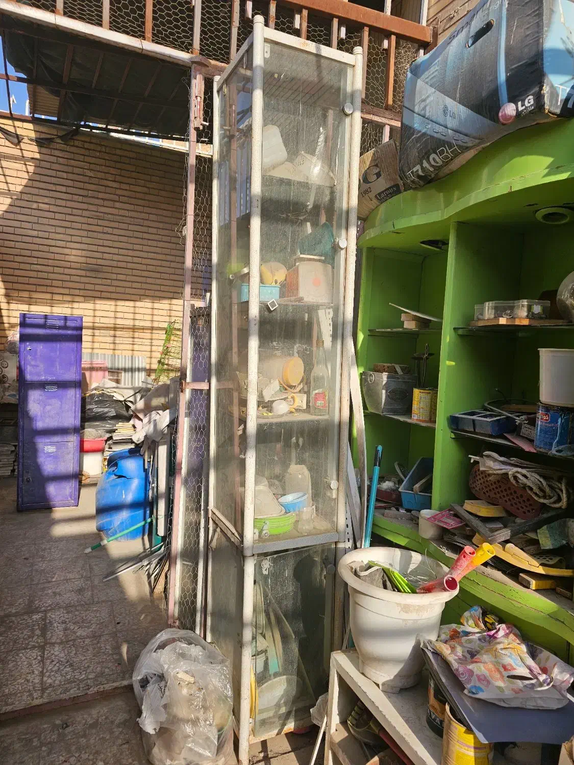 تعدادی وسیله مدرسه برای فروش|صندلی و نیمکت|فولادشهر, B6|دیوار