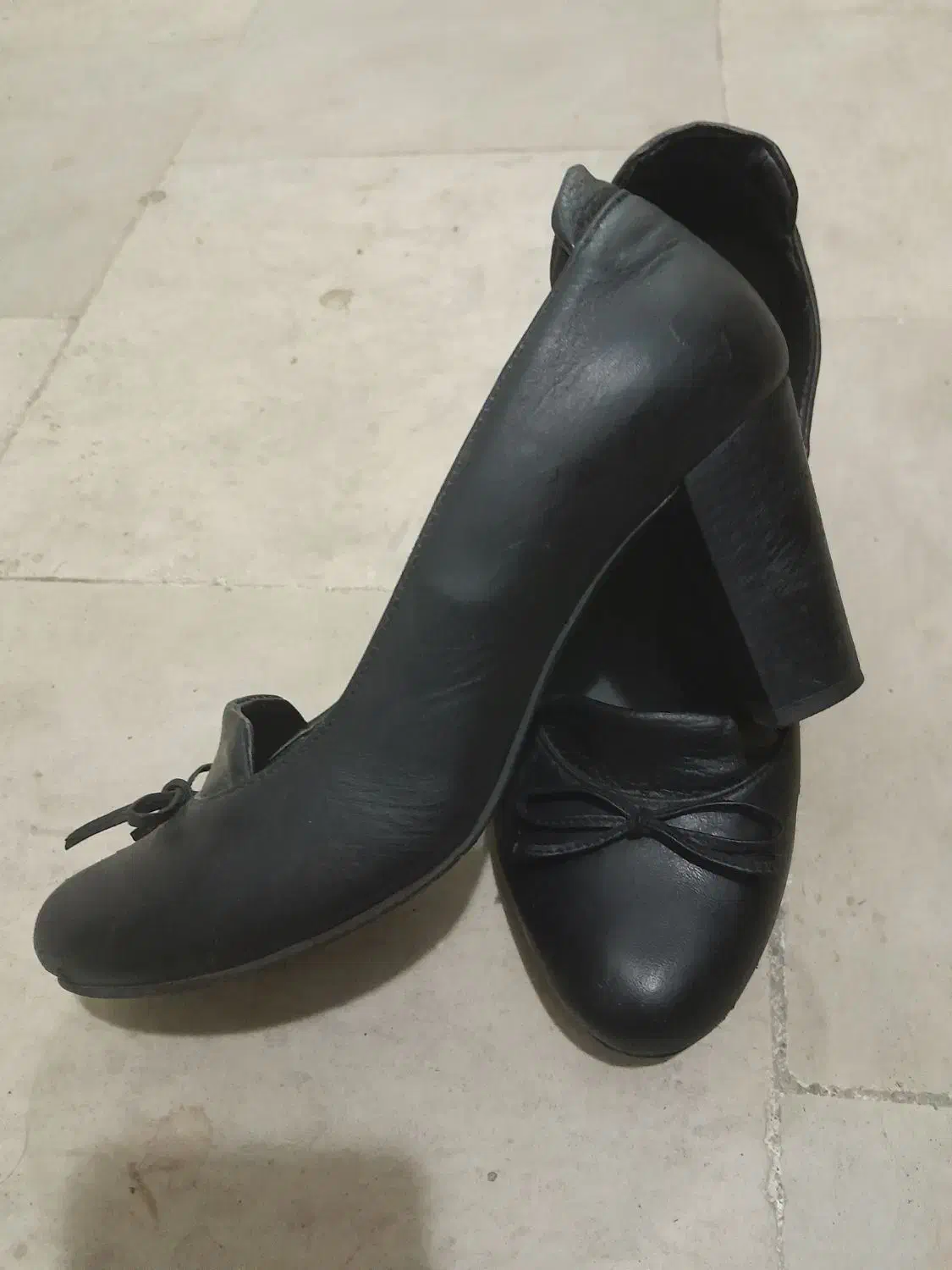 کفش|کیف، کفش، کمربند|رودسر, |دیوار