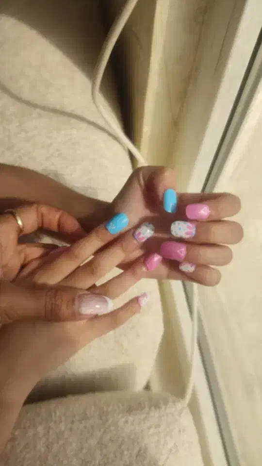 خدمات کاشت و ترمیم ناخن|خدمات آرایشگری و زیبایی|اهواز, مجاهد|دیوار