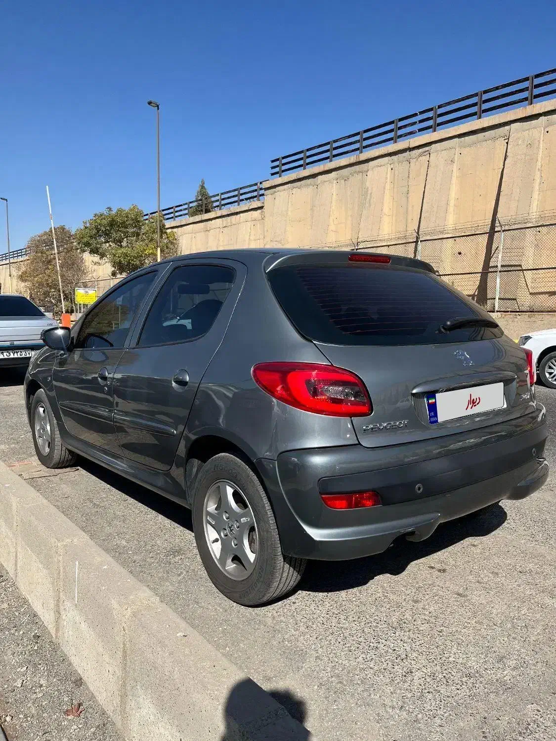 207i دنده ای ۹۷ بدون رنگ|خودرو سواری و وانت|مهاجران, |دیوار