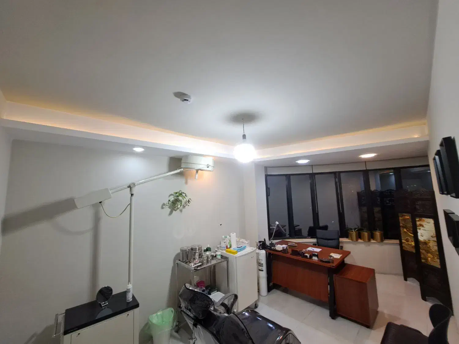 ۸۵متر/ چهارراه‌گلسار/ ۲خواب|اجارهٔ دفتر کار، اتاق اداری، مطب|رشت, گلسار|دیوار