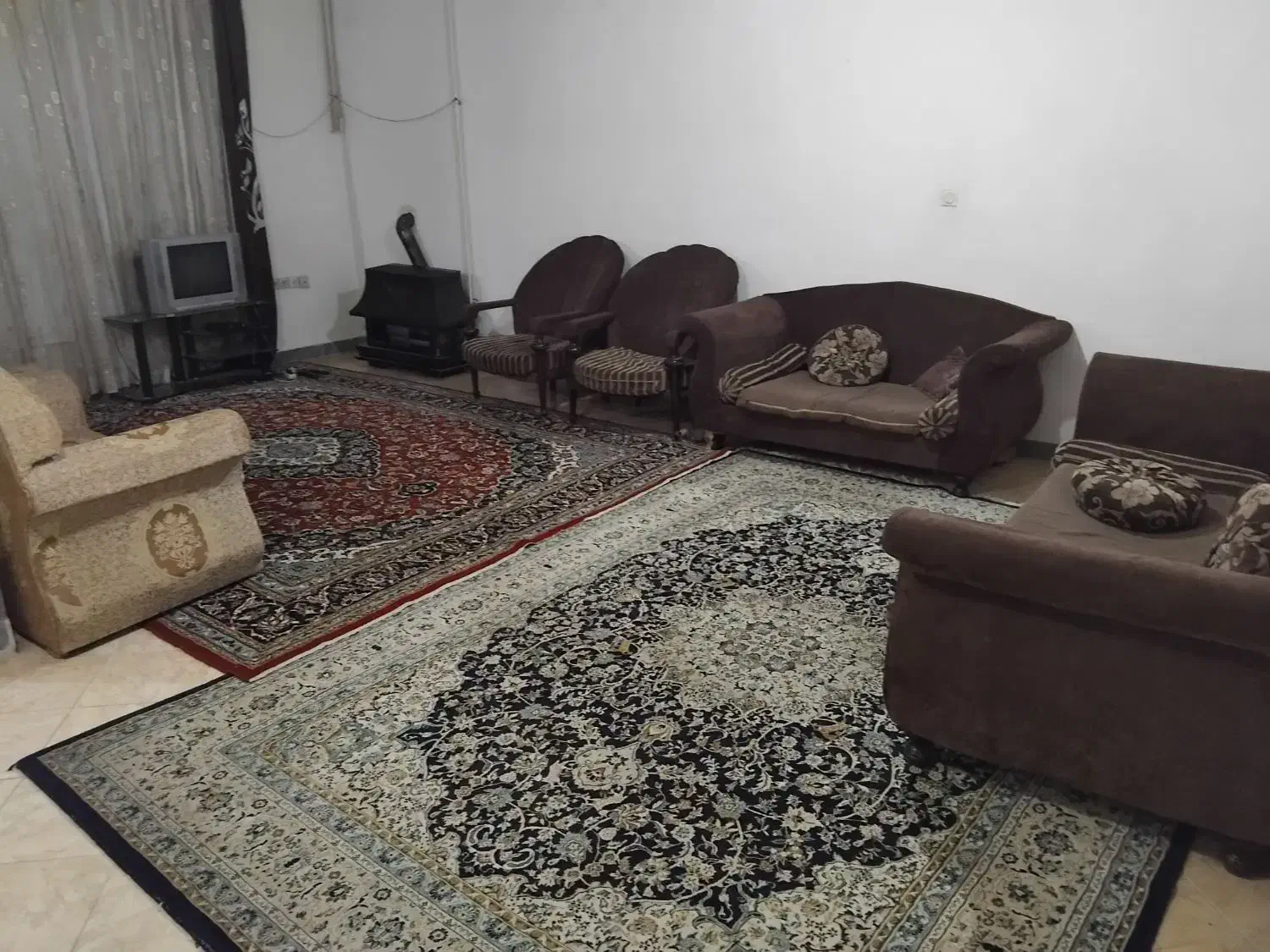 سویت دربست مبله پارکینگدار  شهرک بهاران|اجارهٔ کوتاه‌مدت آپارتمان و سوئیت|سنندج, |دیوار