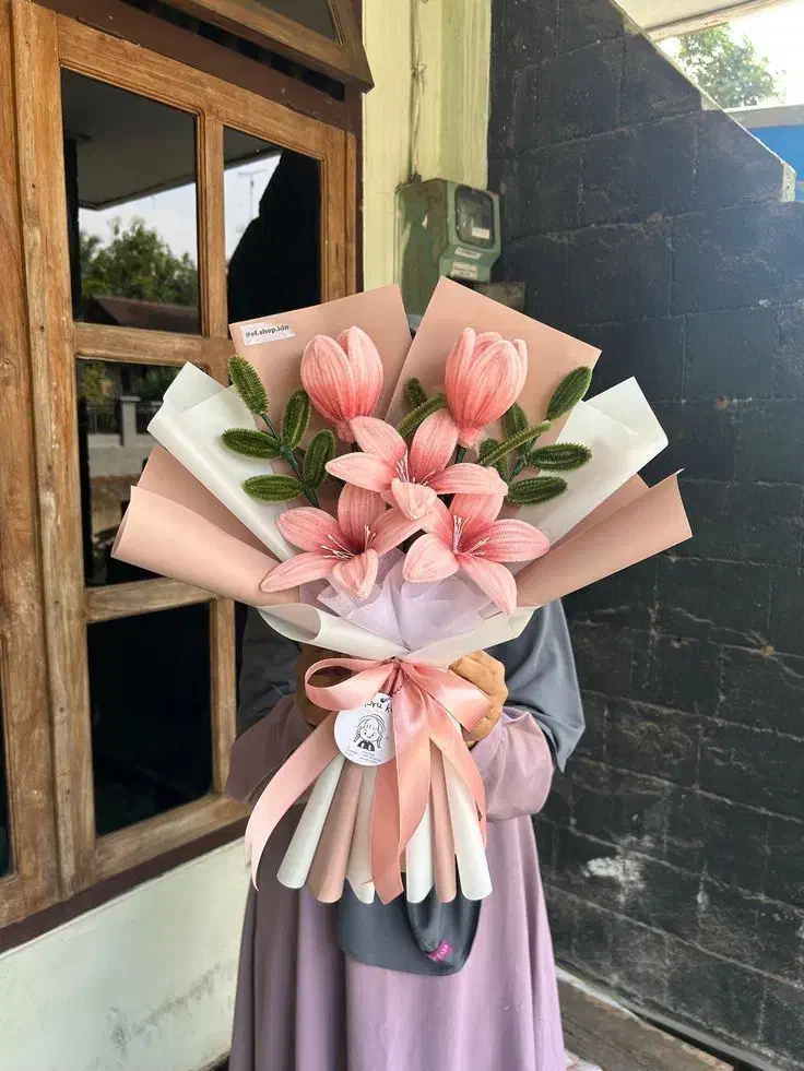 بلک فرایدی شگفت انگیز|گل مصنوعی|فولادشهر, B7|دیوار