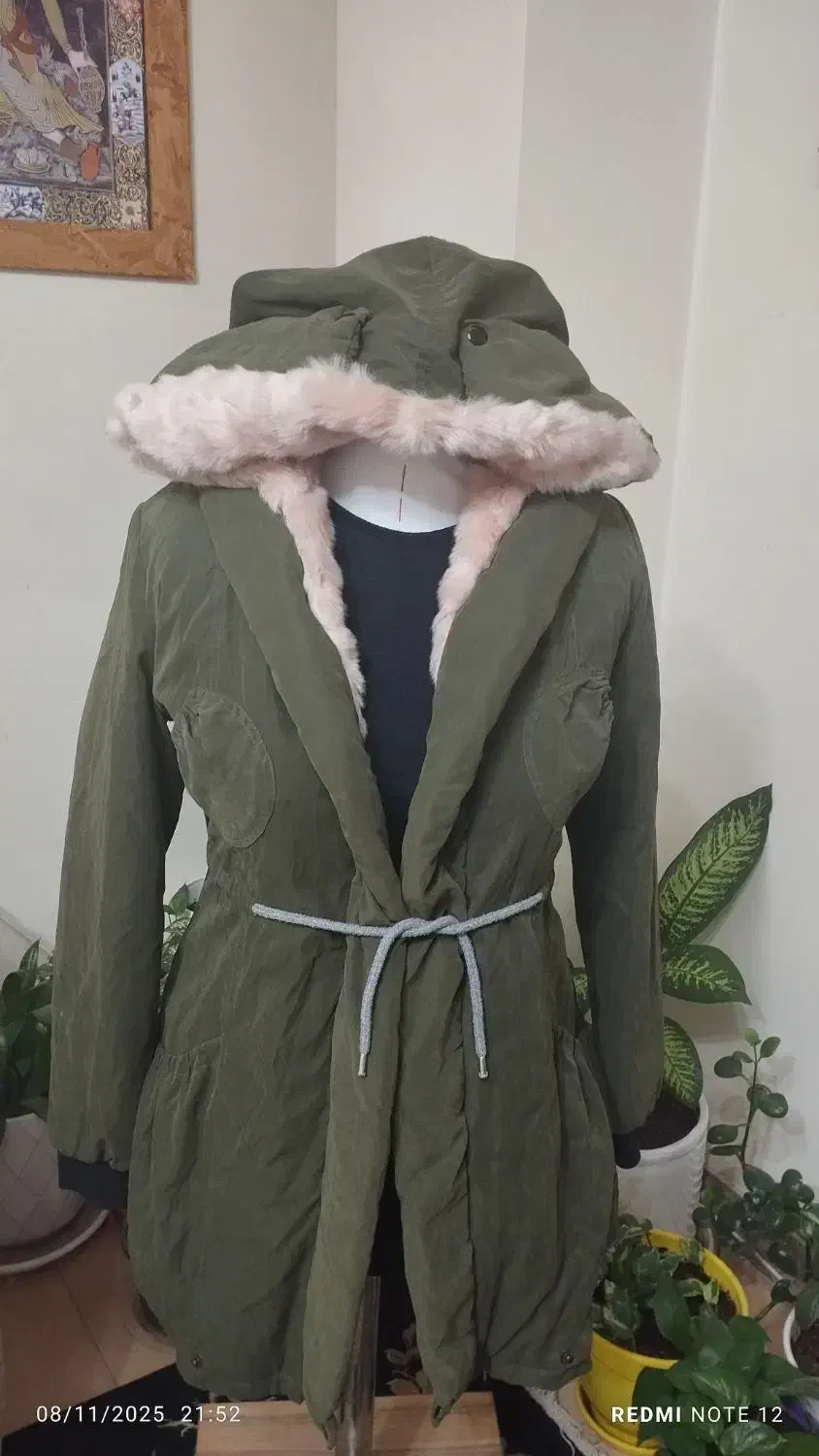 پالتو|لباس|صدرا-فارس, فاز ۱|دیوار