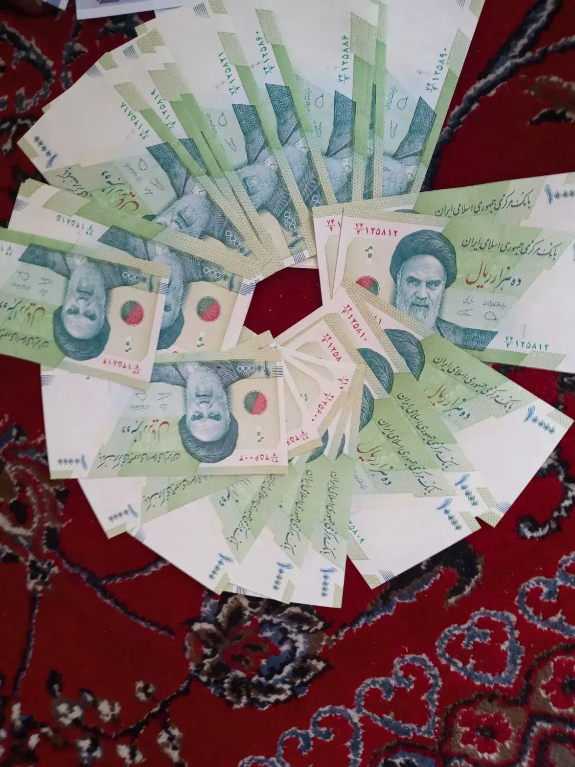 دوهزاری و هزاری شماره پشت سر هم نو نو|کلکسیون سکه، تمبر، اسکناس|اصفهان, سرتاوه|دیوار