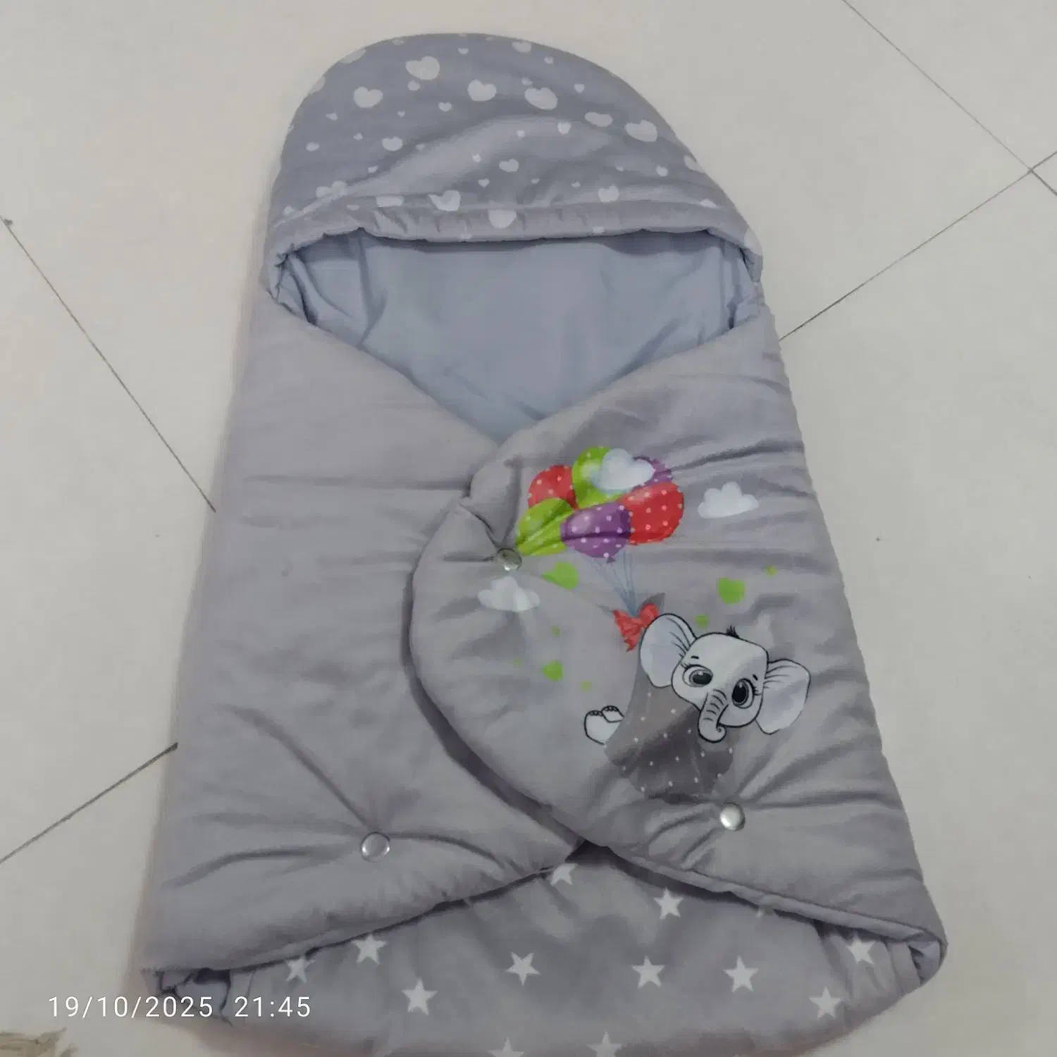 قنداق فرنگی و سرویس خواب|اسباب و اثاث بچه|قوچان, |دیوار