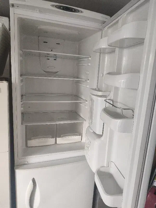 یخچال فریزر امرسان|یخچال و فریزر|اصفهان, ملک‌شهر|دیوار