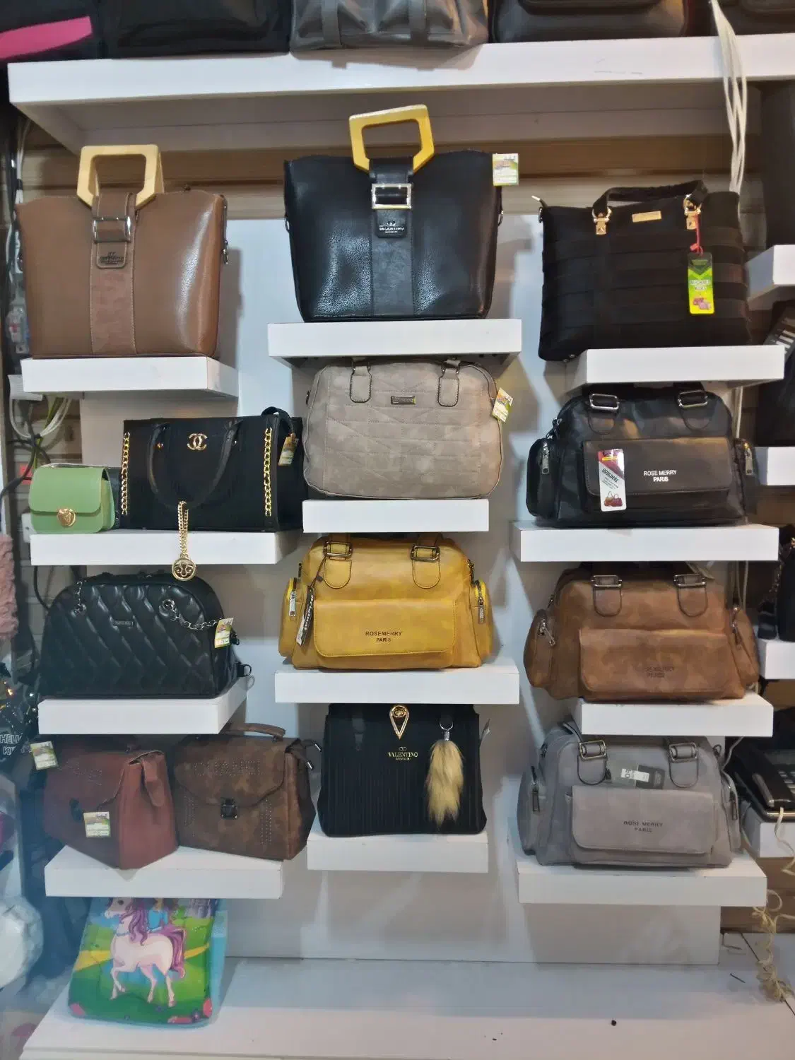 ۲ عدد دکور دیواری mdf دکور کیف.دکور کفش .|فروشگاه و مغازه|مشهد, توس (بلوار توس)|دیوار