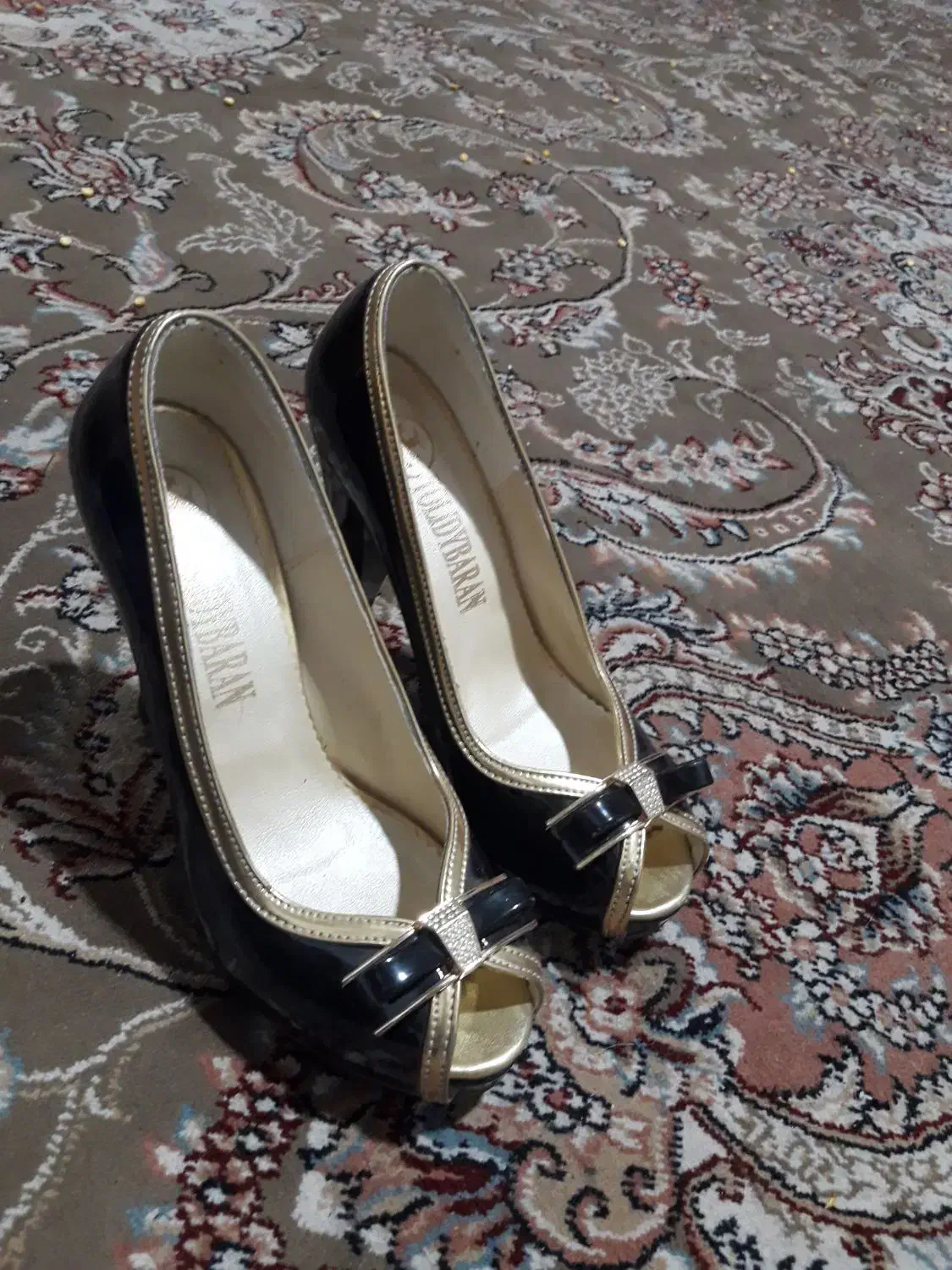 دو جفت کفش مجلسی|کیف، کفش، کمربند|جهرم, |دیوار