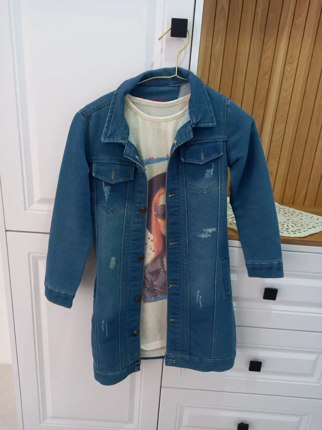 کت جین دخترانه با زیره سفید درحدنونو|کفش و لباس بچه|قزوین, |دیوار