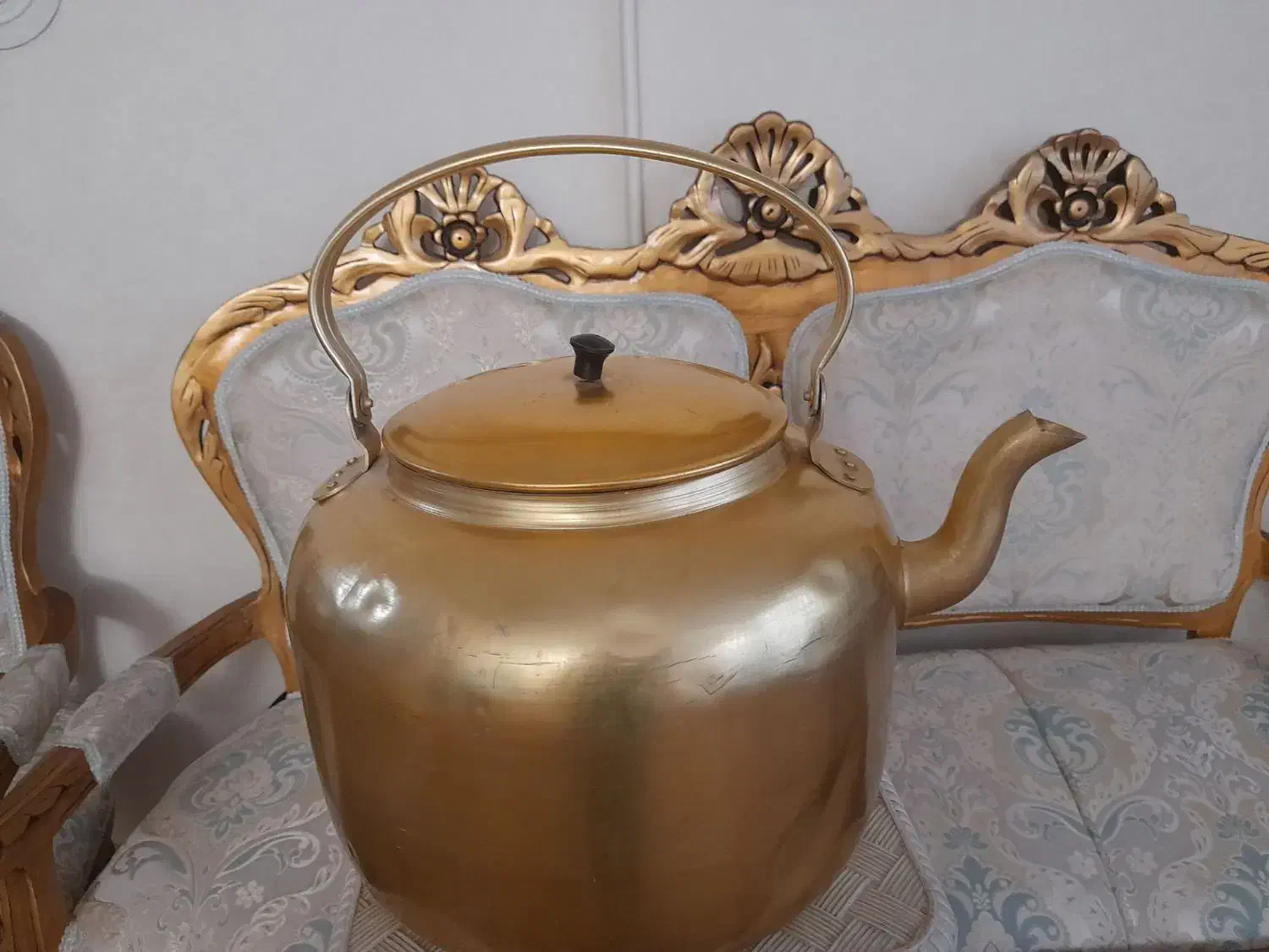 چایدان بزرگ قدیمی|قوری، کتری، قهوهساز دستی|تبریز, |دیوار