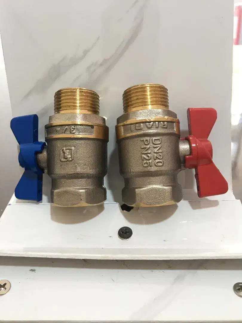 لوازم جانبی رادیات و شوفاژ|آبگرمکن، پکیج، شوفاژ|ارومیه, |دیوار