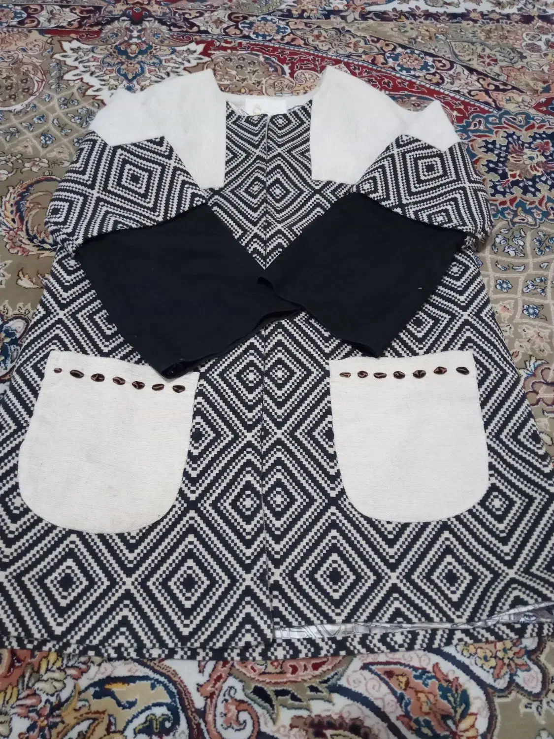 کت بلند وشیک|لباس|لنجان, |دیوار