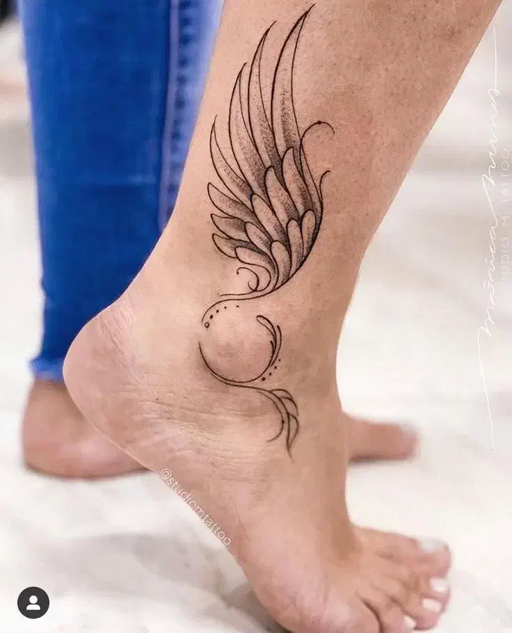 تاتوبدن بانوان با تخفیف ۲۵ درصدی بلک فرایدی|خدمات آرایشگری و زیبایی|کاشان, دانش|دیوار