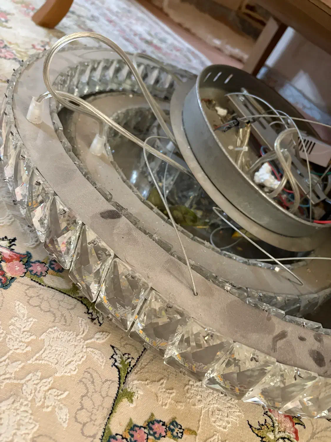 لوستر کاملا نو|لوستر و چراغ آویز|کرج, باغستان|دیوار