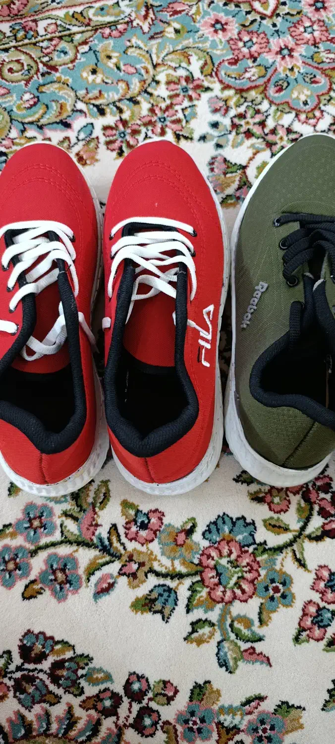 سه جفت کفش دو تاش نو هستن یکیش یک بار پوشیده شده|کیف، کفش، کمربند|شاهین‌شهر, طالقانی|دیوار