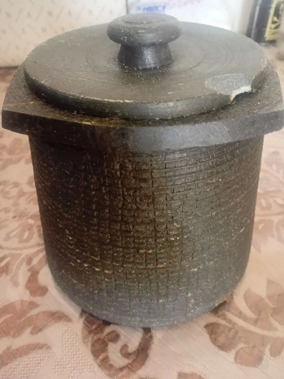 قابلمه سنگی|ظروف پخت‌وپز|فردیس, منظریه|دیوار