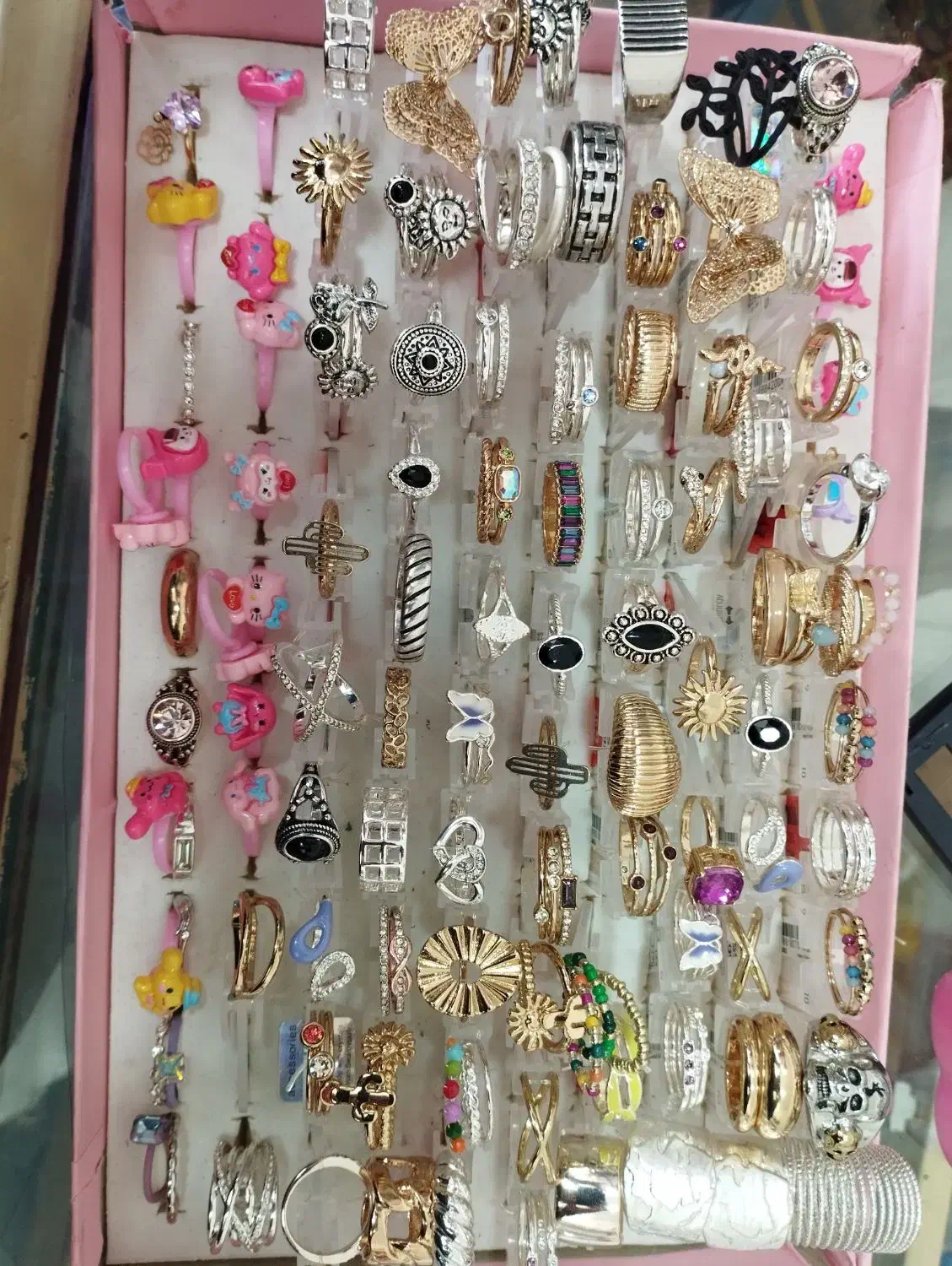 انواع لبوبو و بی بی کرای با تخفیف ده درصدی|اسباببازی|گرمسار, |دیوار