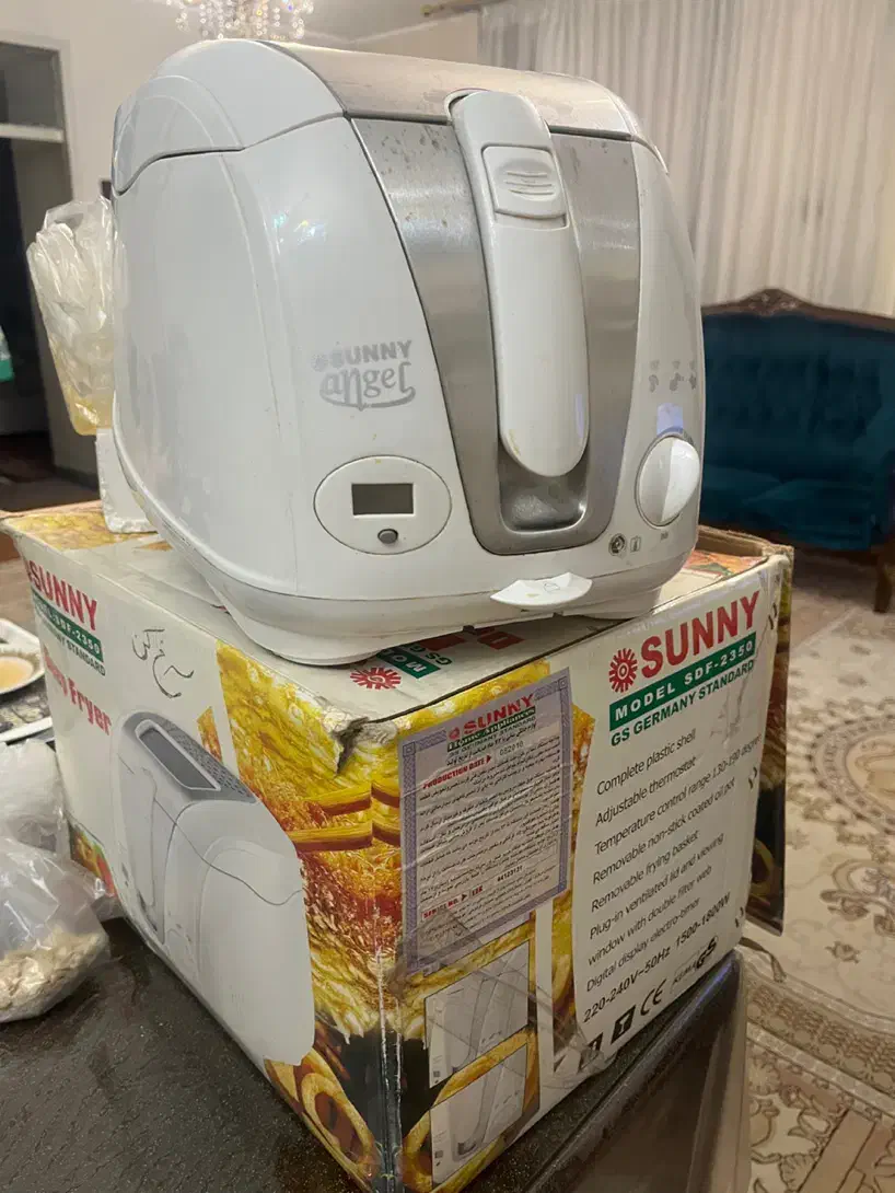 سرخ کن سانی در حد نو با کارتن مدل sdf-2350|اجاق گاز و لوازم برقی پخت‌وپز|تهران, کوی بیمه|دیوار