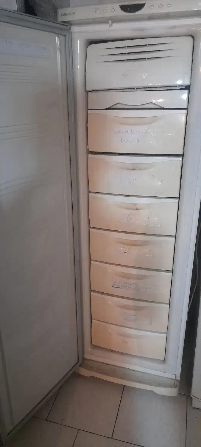 فروش فریزر ۷ کشو امرسان احتیاج به تعمیر دارد|یخچال و فریزر|تهران, توحید|دیوار