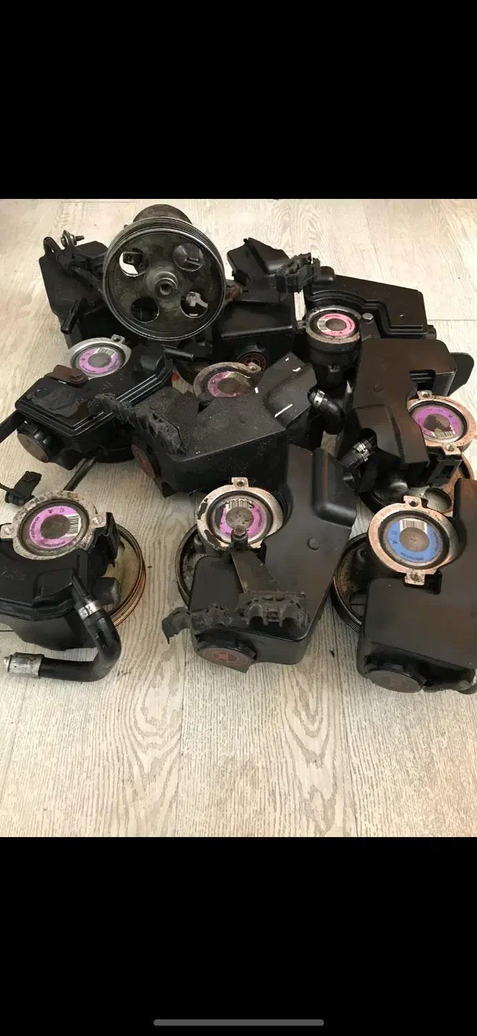 پمپ هیدرولیک جعبه فرمان ۲۰۶ اروپایی|قطعات یدکی و لوازم جانبی|تهران, بهارستان|دیوار