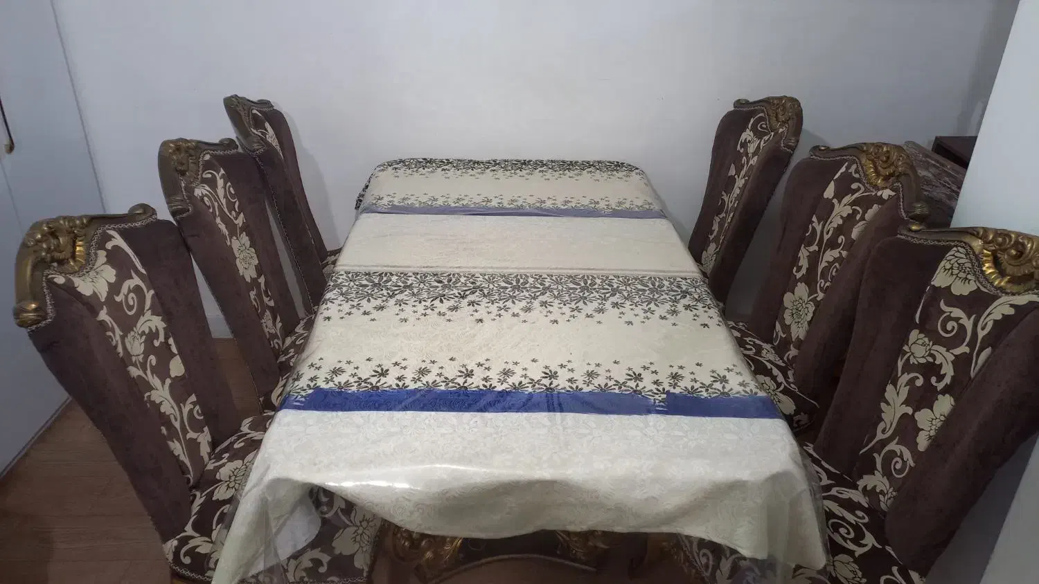 میز غذاخوری سلطنتی شش نفره|میز و صندلی غذاخوری|ارومیه, |دیوار