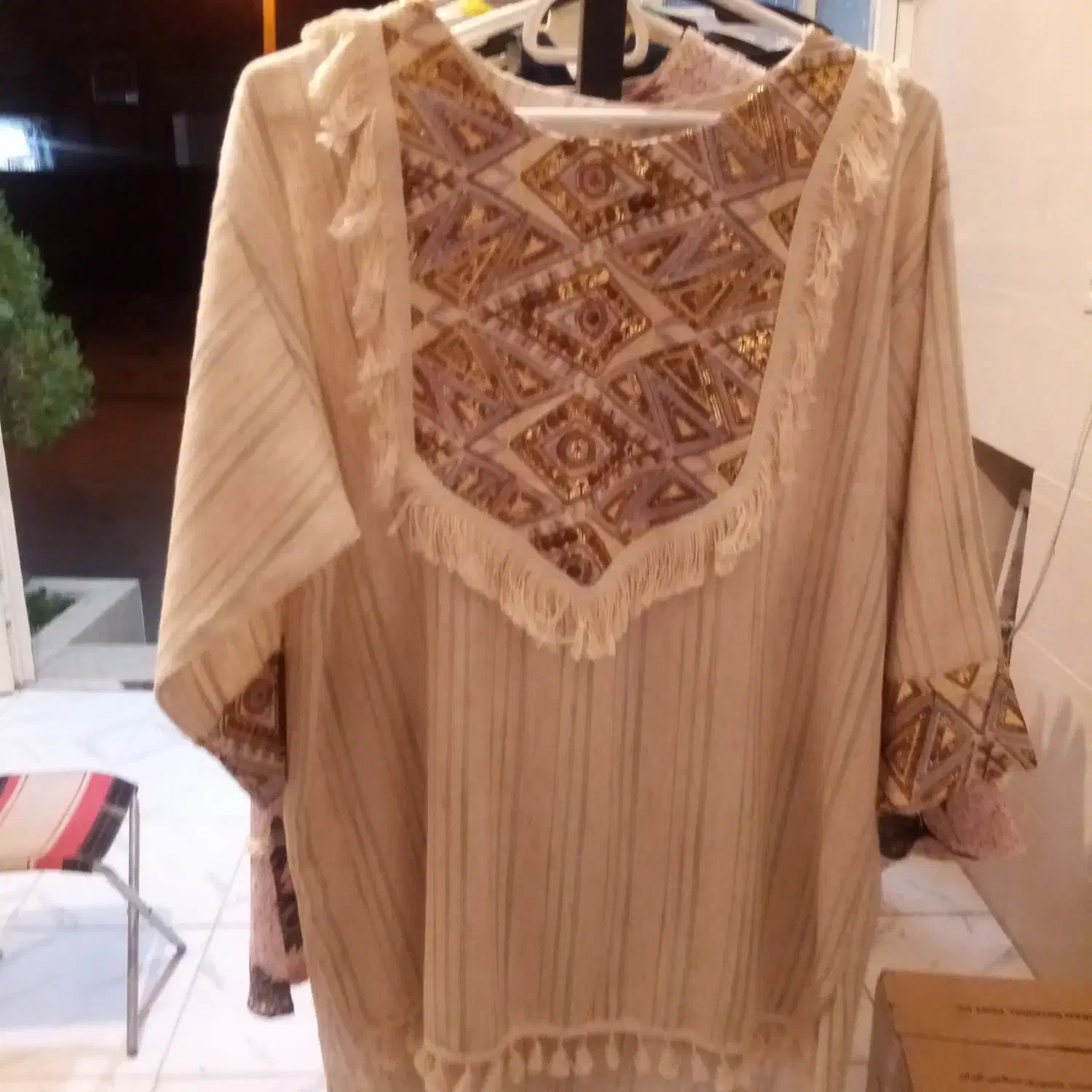 لباس نو|لباس|مرودشت, استادیوم|دیوار