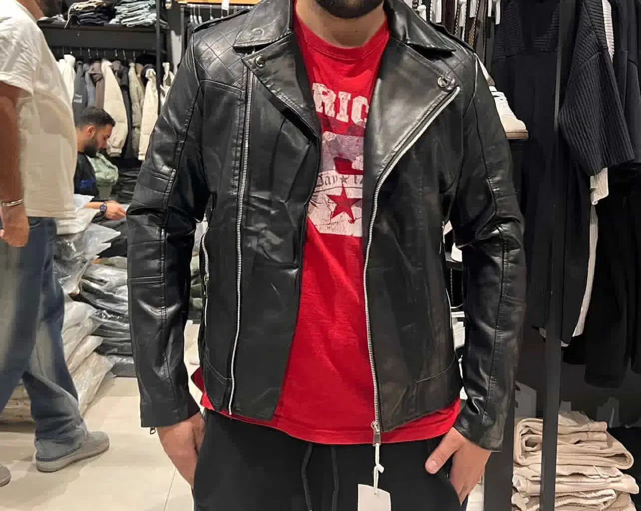 چرم|لباس|رامیان, |دیوار