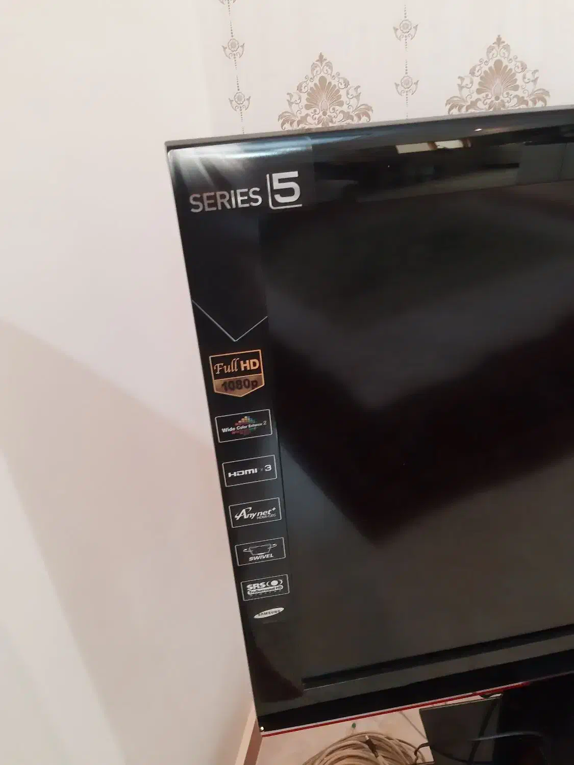 تلویزیون ۴۲ اینچ سامسونگ با میز و دیجیتال|تلویزیون و پروژکتور|رشت, اسماعیل آباد|دیوار