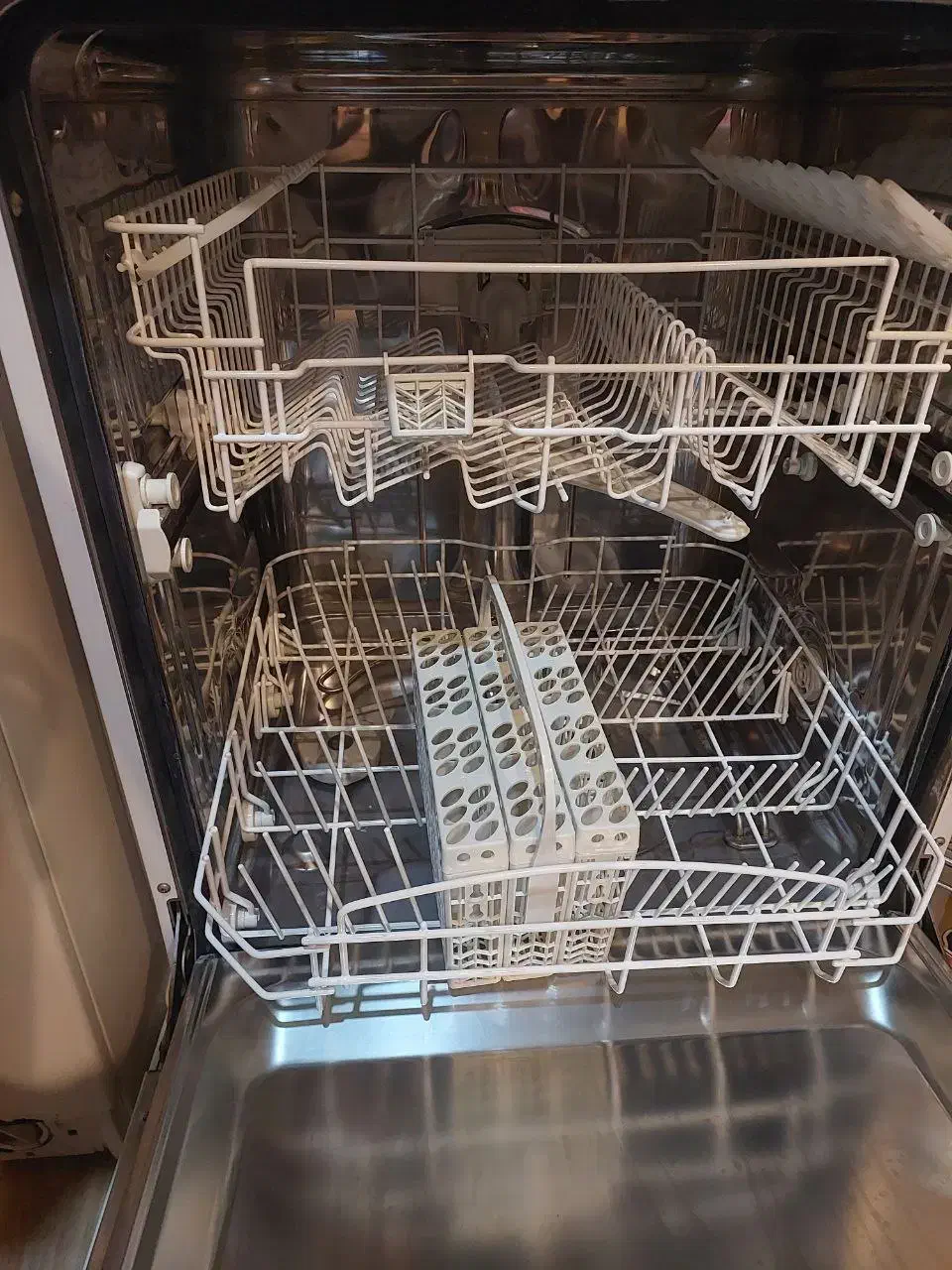 ماشین ظرفشویی ۱۴ نفره white Westinghouse|ماشین ظرفشویی|قائم‌شهر, |دیوار