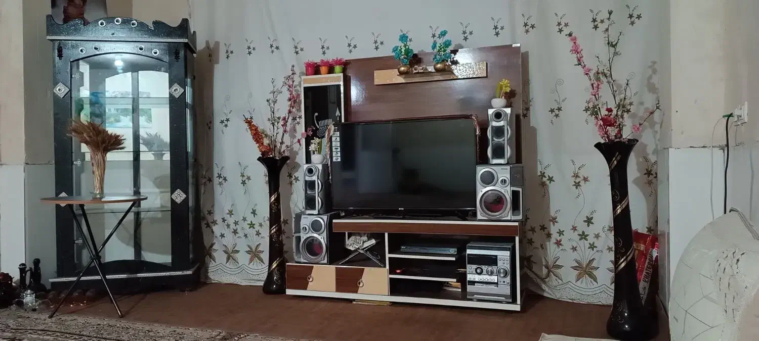 دکور|بوفه، ویترین، کنسول|لردگان, |دیوار