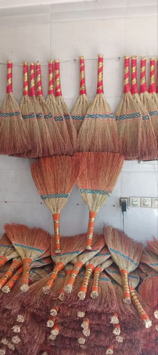 جارو فقط ۱۲۰ت بدون رنگ|لوازم نظافت|مشهد, طلاب|دیوار