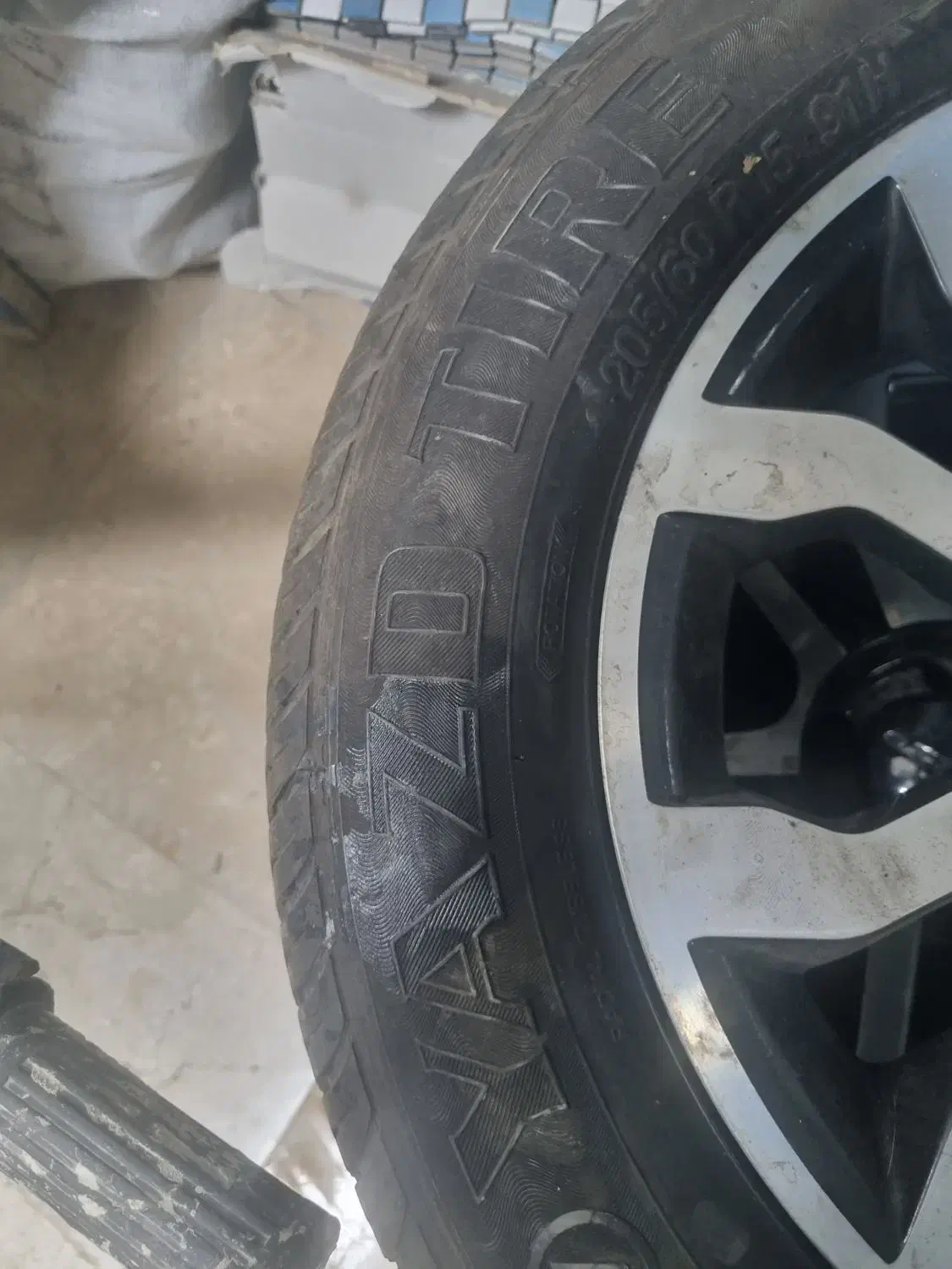 رینگ اسپرت لاستیک|قطعات یدکی و لوازم جانبی|شریف‌آباد, |دیوار