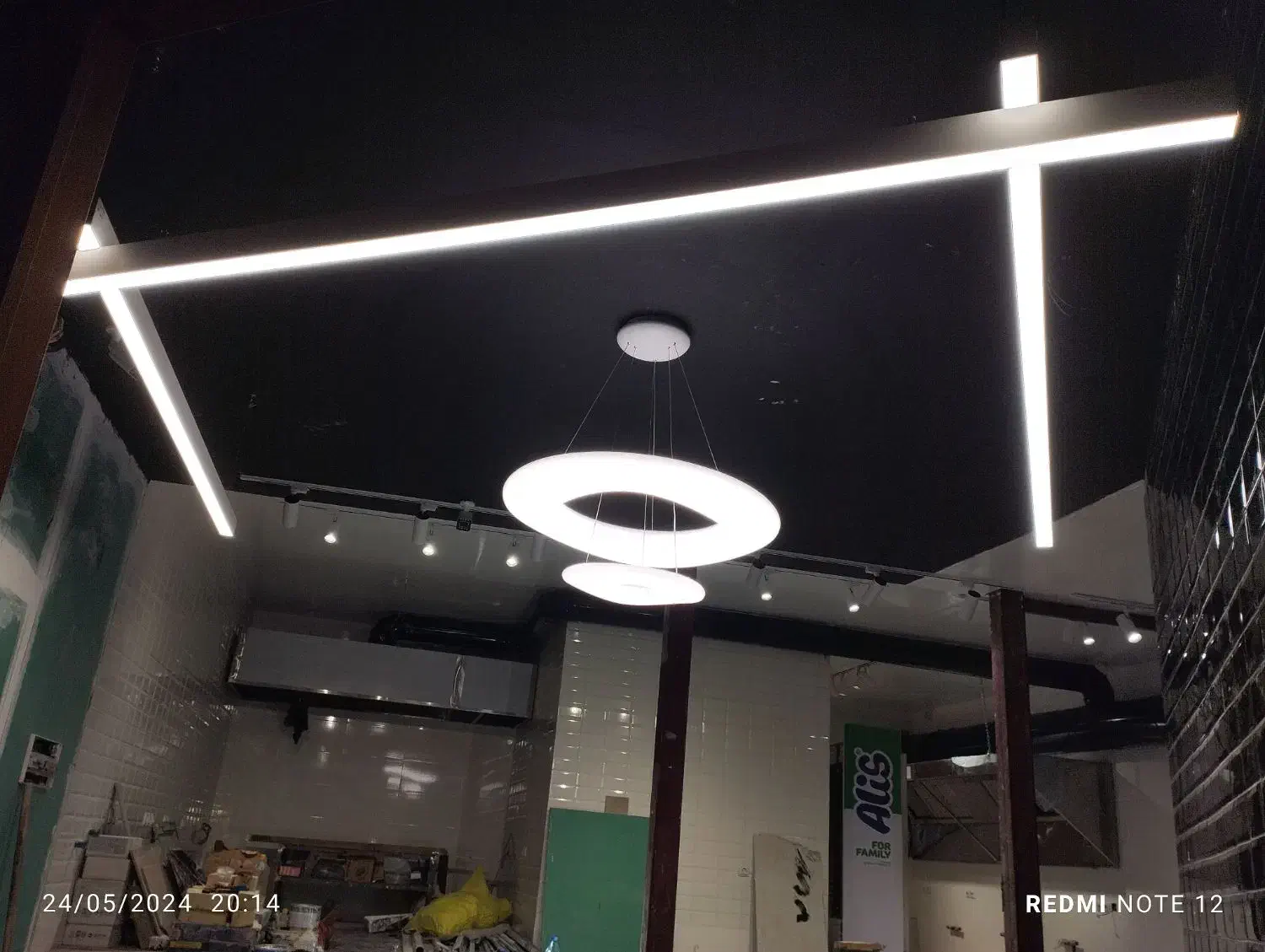 برقکار ساختمان و صنعتی ماهر|خدمات پیشه و مهارت|قم, آزادگان|دیوار