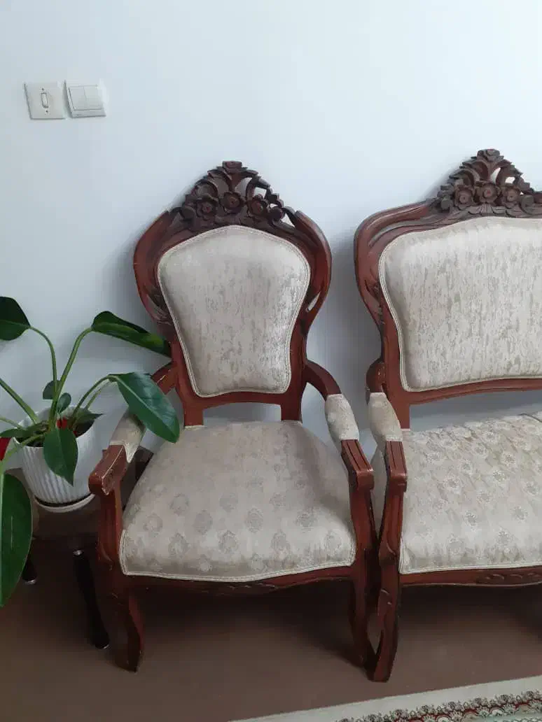 مبل سلطنتی 9نفره|مبلمان خانگی و میز عسلی|شیراز, احمدآباد|دیوار