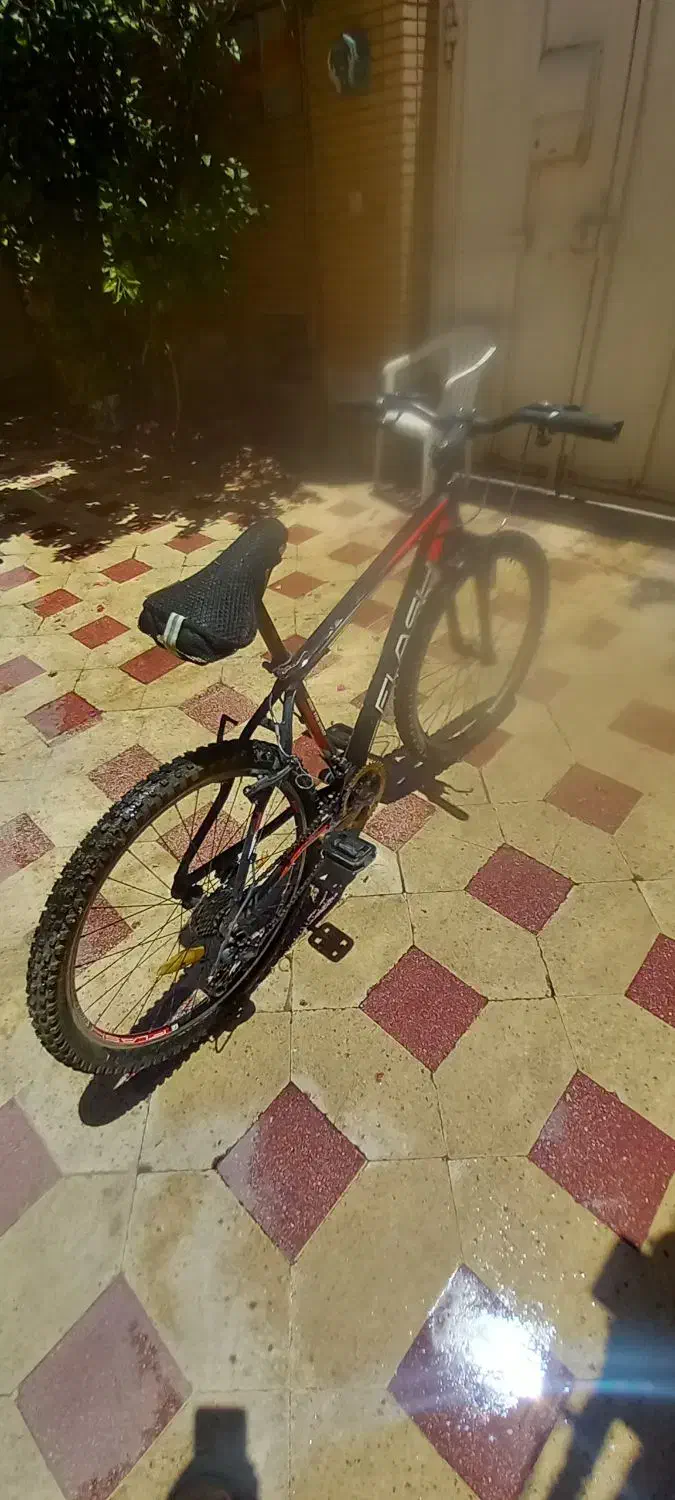 دوچرخه ودرب سالن ودرب سرویس|دوچرخه، اسکیت، اسکوتر|شیراز, دلجو|دیوار