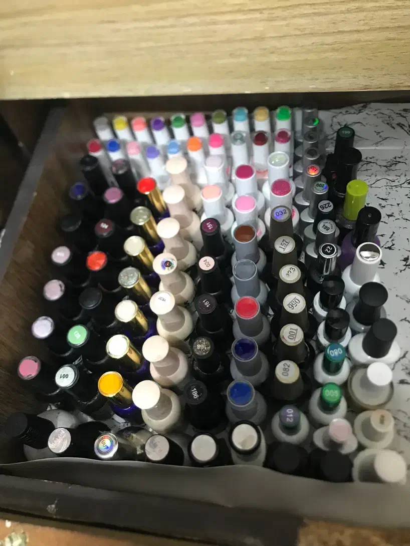 وسایل کاشت ناخن|حراج|تهران, چهارصد دستگاه|دیوار