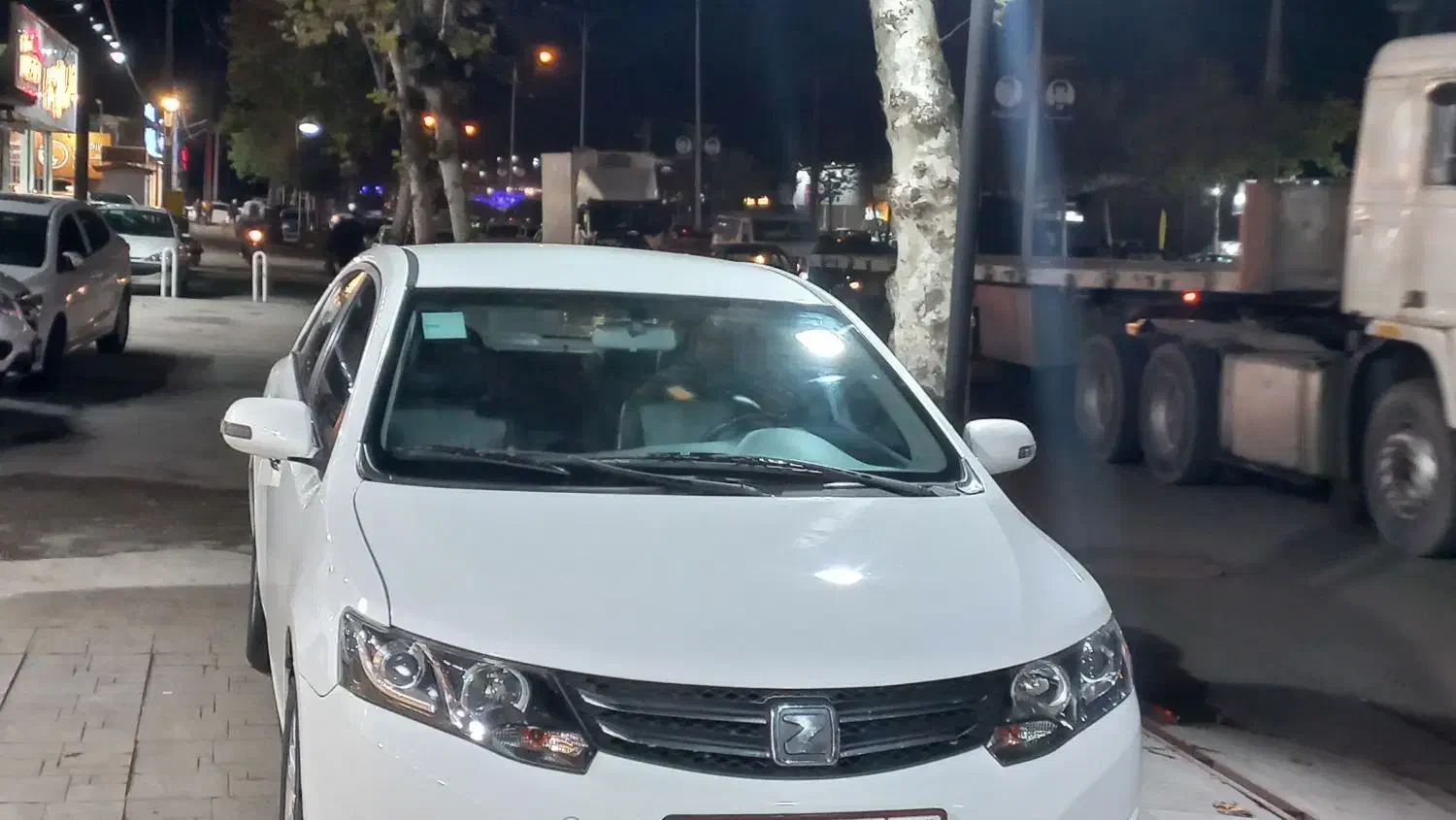 آریو|خودرو سواری و وانت|رشت, نیروی دریایی|دیوار